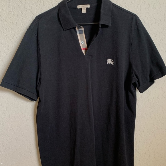 black burberry collar shirt